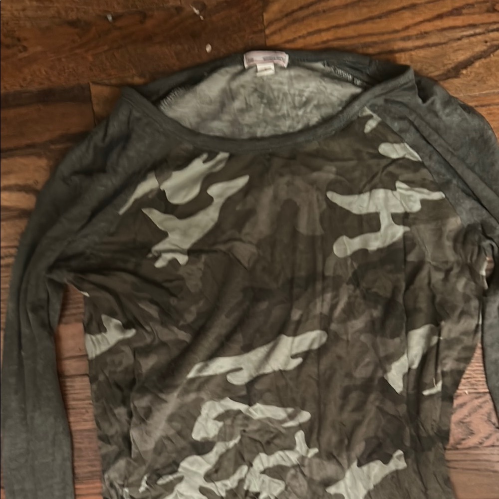 GAP Gray Fitted Long Sleeve Tee - Picture 3 of 5